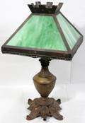 071368 ARTS  CRAFTS GLASS SHADE ON OIL LAMP BASE