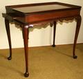 062338 QUEEN ANN STYLE MAHOGANY TEA TABLE H 26