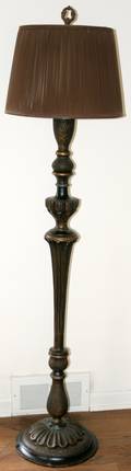 061455 CARVED WOOD FLOOR LAMP C 1920