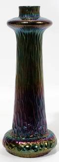 082382 ART GLASS VASE H 8 12