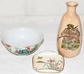 072379 ASIAN EARTHENWARE  PORCELAIN GROUPING 5 PCS