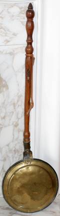 082399 BRASS  TURNED WOOD BED WARMER 19TH C L 42