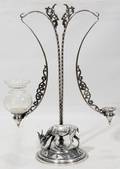 081482 MERIDEN CO ELECTROPLATE SILVER GLASS EPERGNE