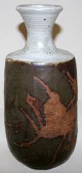 072442 ART POTTERY VASE H 13 12 DIA 6