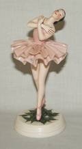 071546 LENOX PORCELAIN FIGURE OF A BALLERINA H 6