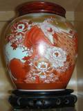 061605 JAPANESE PORCELAIN JAR KUTANI PATTERN