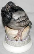 101617 BOEHM BISQUE FIGURE FLEDGLING MAGPIE 476