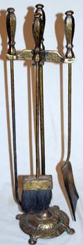 070598 HAND WROUGHT THREE PIECE FIRE PLACE TOOL SET