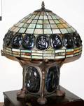 070026 LEADED GLASS  BRONZE TABLE LAMP H 19