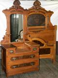021077 VICTORIAN WALNUT BED  DRESSER WMIRROR