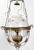 111134 VICTORIAN BRASS FRAME OIL LAMP W GLASS SHADE