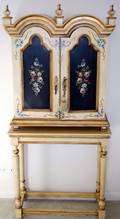 040140 DOUBLE DOME HANDPAINTED CABINET WSTAND