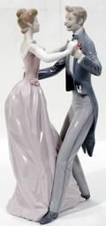 030077 LLADRO PORCELAIN DANCING COUPLE 1372