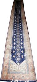 022066 HANKUNG CHINESE WOOL RUNNER 24x28