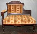 040152 LATE VICTORIAN WALNUT SETTEE LATE 19TH C
