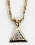 110153 10K YELLOW GOLD CHAIN  DIAMOND PENDANT