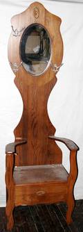 040199 AMERICAN ARTS  CRAFTS OAK CHAIRHAT RACK