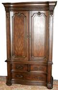 022153 HOOKER FURNITURE CARVED MAHOGANY ARMOIRE