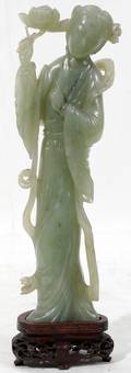 031420 CHINESE CARVED SERPENTINE STANDING FEMALE