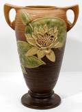 011387 ROSEVILLE POTTERY VASE 8315