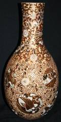 122300 JAPANESE SATSUMA DEMI PORCELAIN VASE C1920