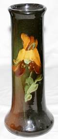 121423 AMERICAN ART POTTERY VASE EARLY 20TH C