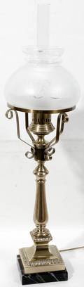040362 FRENCH BRASS WETCHED GLOBE HURRICANE LAMP