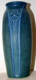 021441 ROOKWOOD POTTERY VASE 1922 H89 DIA25
