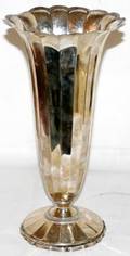 010374 REED  BARTON STERLING FLUTED VASE 982