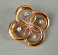 Ladies 14K yellow gold clover form pin
