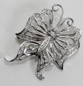 122452 18K WHITE GOLD  DIAMOND BUTTERFLY BROOCH