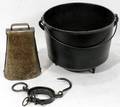 040523 CAST IRON KETTLE COWBELL  HENRY BOKER SCALE