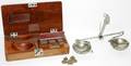 032509 MAHOGANY PORTABLE BALANCE SCALE W5