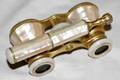 030473 MOTHER OF PEARL THEATER BINOCULARS WHANDLE
