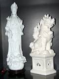 032518 ORIENTAL BLANC DE CHIEN PORCELAIN FIGURES