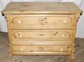 011628 AMERICAN PINE DRESSER H32 W43 D21