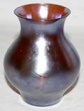 121663 IRIDESCENT ART GLASS VASE UNSIGNED H4 DIA3