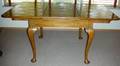 021597 QUEEN ANNE STYLE COUNTRY OAK DINING TABLE