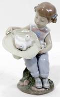120595 LLADRO PORCELAIN FIGURE GIRL WDUCKLINGS