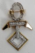 041020 18K YELLOW GOLD  DIAMOND BROOCH L18