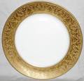 031020 HEINRICH PORCELAIN GOLDBANDED SERVICE PLATES