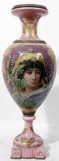 021046 FRENCH ART NOUVEAU PORCELAIN URN C1890