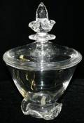 011031 STEUBEN GLASS COVERED DISH H9 DIA7