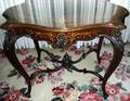 061102 MAHOGANY TABLE INLAID W SATINWOOD  MOP