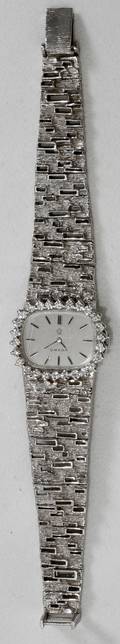 050084 OMEGA 14K GOLD  DIAMOND LADYS WRIST WATCH