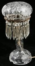 051150 INTAGLIOCUT GLASS TABLE LAMP MUSHROOM SHADE