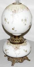 071210 VICTORIAN GONEWITHTHEWIND GLASS OIL LAMP