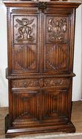 061218 BELGIAN CARVED OAK CABINET EARLY 20TH C