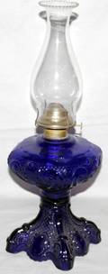 072182 ROYAL BLUE GLASS OIL LAMP WGLASS CHIMNEY