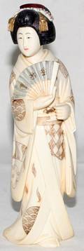 061252 JAPANESE IVORY  POLYCHROME FIGURE OF A WOMAN
